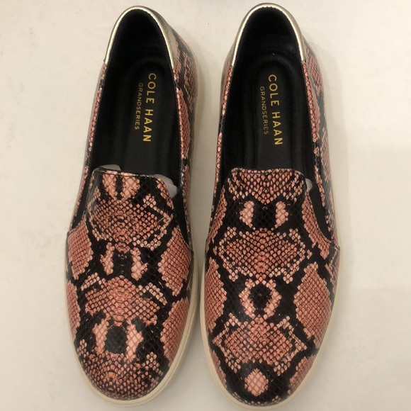 COLE HAAN GRANDPRO SPECTATOR SLIP- ON SNEAKERS  WOMENS SIZE 7.5 - Picture 2 of 15